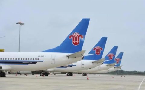 冬春航季南航在琼新开和调整10条航线，将加密海南往返东北直飞航班班次，为候鸟旅客提供更多出行选择