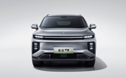 “换电轻出行普及者”可充可换大SUV 睿蓝9正式上市