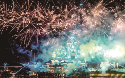 <strong>北京：彩灯添年味，文旅过大年</strong>