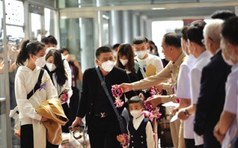 <strong>多国热情欢迎中国游客</strong>