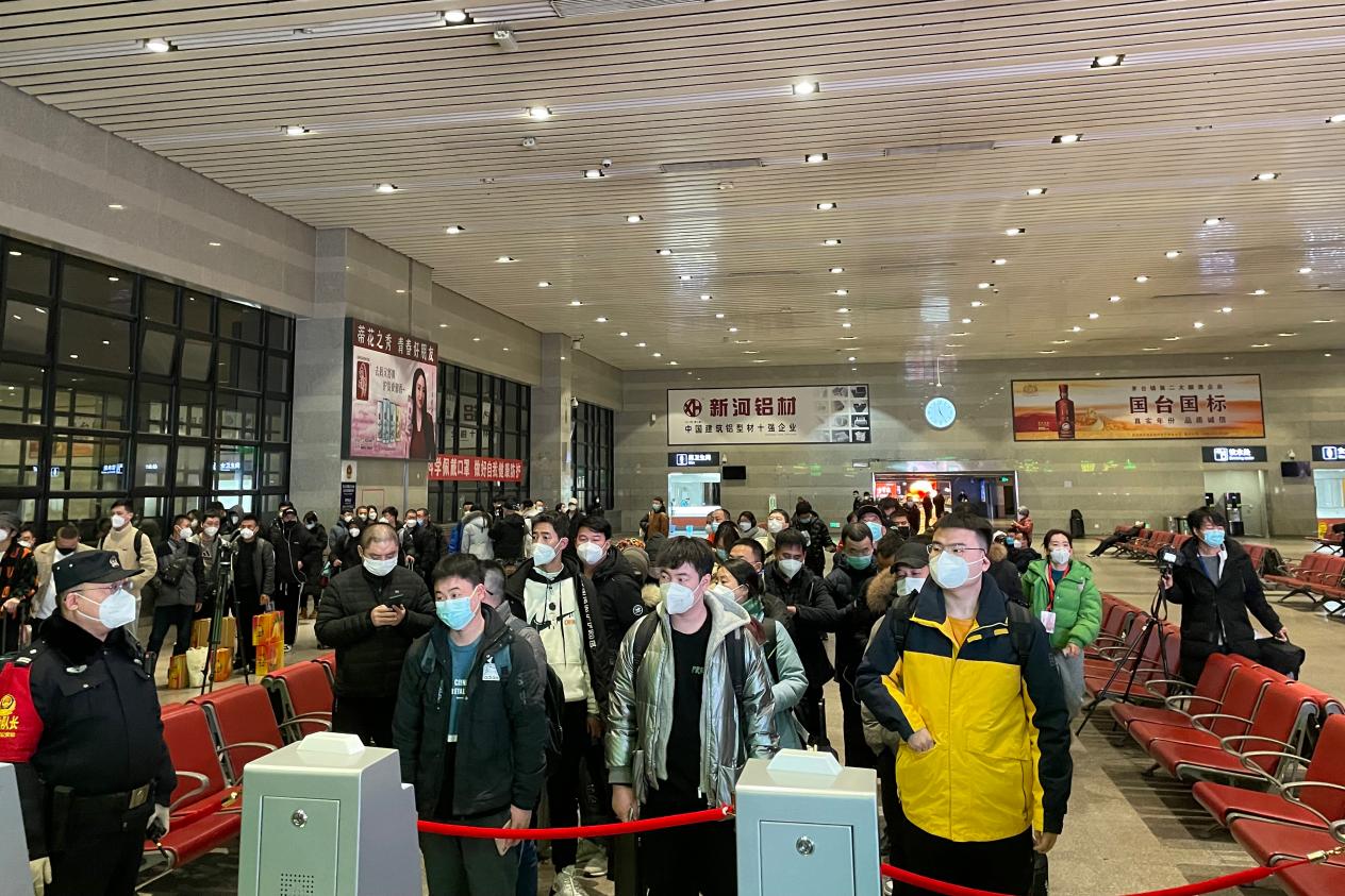 2023年春运今日启动 北京首趟首发列车发出