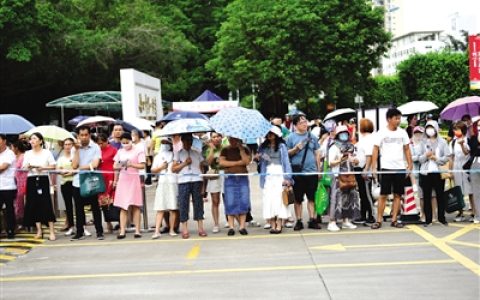 我们倾力护航  你们只管向前