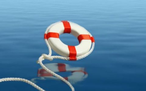 对碧桂园，该拉还得拉一把