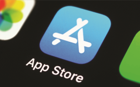 苹果 App Store 下架伪装成学习软件的黄色软件，免费榜第一再现黄色软件