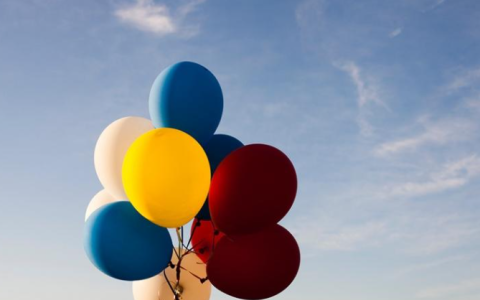 中金点评“AI商业化”：收入弹性大，毛利率空间高