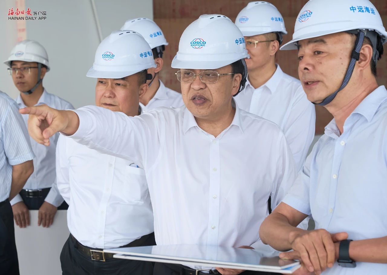 冯飞与企业代表座谈 听取关于做好当前和明年经济工作的意见建议
