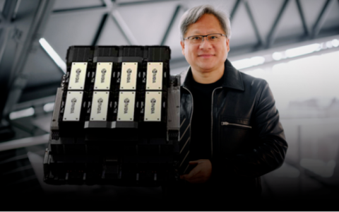 老黄深夜炸场，世界最强AI芯片H200震撼发布！性能飙升90%，Llama 2推理速度翻倍，大批超算中心来袭