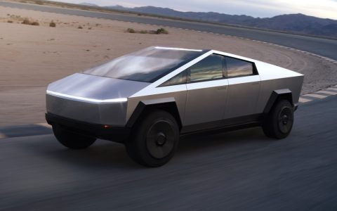 特斯拉交付首批 Cybertruck 纯电皮卡：0-60 英里/小时加速 2.6 秒、可牵引 1.1 万磅重物