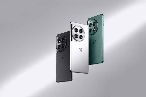 一加正式发布十年旗舰一加12 售价4299元起