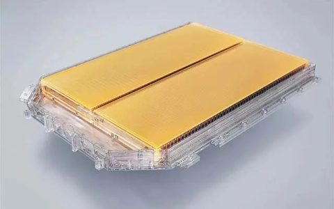 ZEEKR推出新型磷酸铁锂电池，支持超快充电和高能量密度