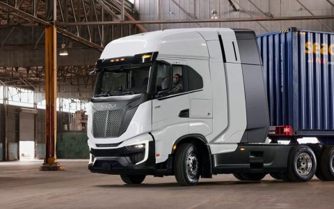 Nikola 2023 年交付 35 辆燃料电池卡车