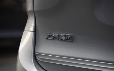 飞凡换帅，上汽徘徊