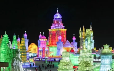 地方文旅整活儿，别因流量“上头”而让游客“下头”｜凤旅观察