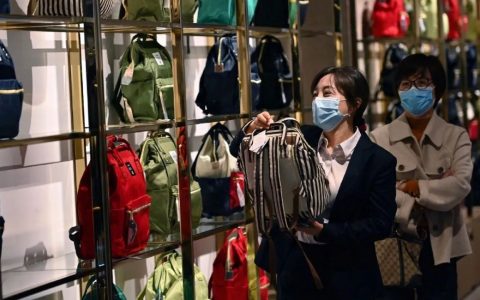 海南离岛免税购物“邮寄送达”采用高考通知书的邮寄标准，“返岛提取”在哪设提货点？你想知道的都在这里