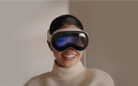 苹果Vision Pro头显首销预售数量高达18万台，首批用户将于2月2日拿到货
