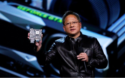 推出两款笔记本GPU，英伟达也要赢“AI PC”