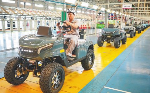 海口产新能源高尔夫跨界车畅销海外