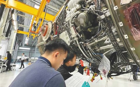 为宽体大客机做“心脏手术”