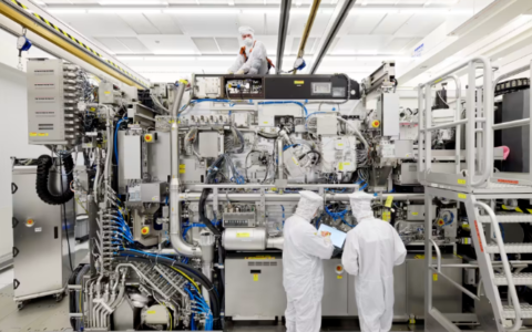 ASML失火，全球芯片股遭殃？