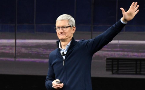 硬件缺乏创新的苹果，比以往更需要人工智能