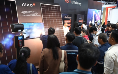 携25.2%高效ABC组件首秀登场 爱旭闪耀2024泰国可再生能源展