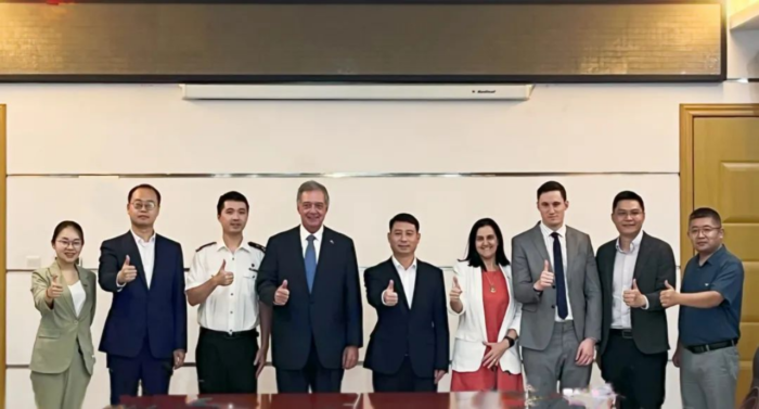 乌拉圭牧农渔业部部长马托斯到访海口综合保税区