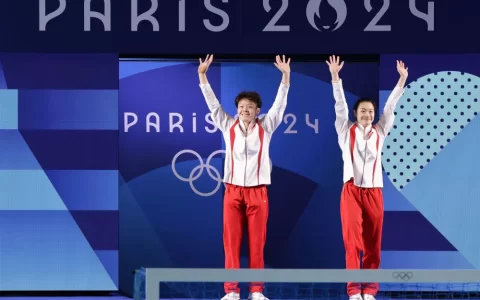 海南姑娘陈艺文和队友昌雅妮夺得巴黎奥运第二金