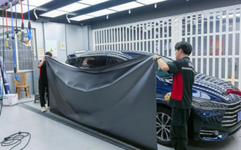 年轻人重新定义“养车”：新能源车主的钱花到哪里去了？